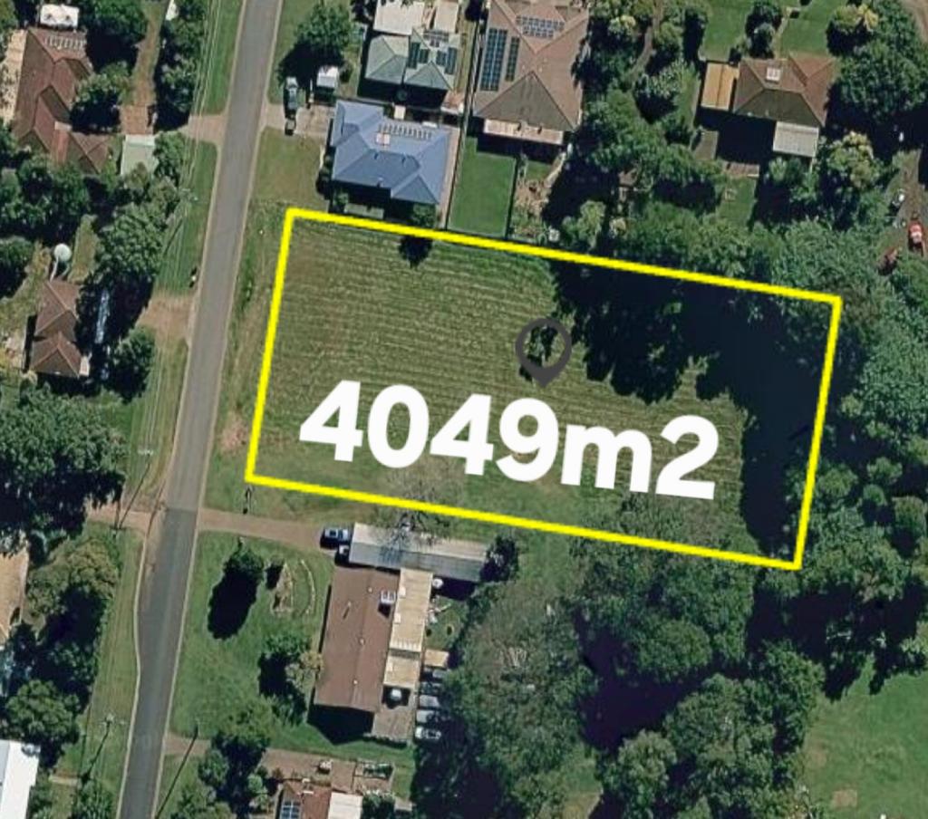 15 Johnston St, Bellbird Park, QLD 4300