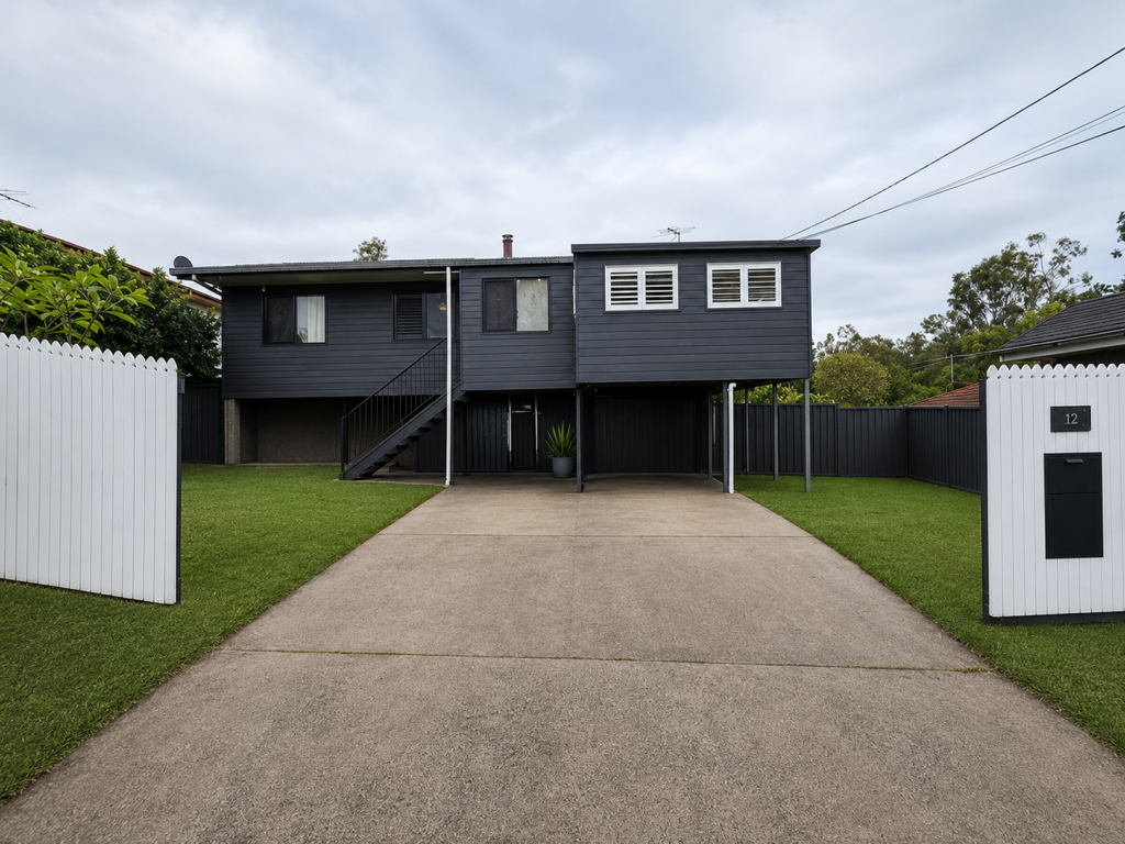 9 Ash St, Yamanto, QLD 4305