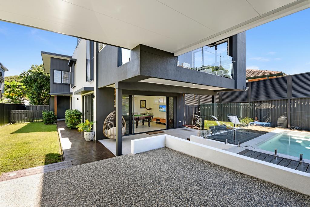 88 Dolphin Ave, Mermaid Beach, QLD 4218