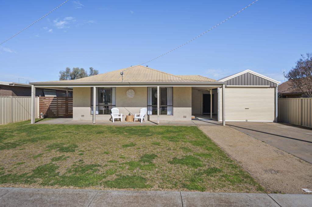 27 Diggora Rd, Rochester, VIC 3561