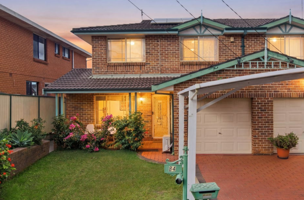 84 FOWLER RD, MERRYLANDS, NSW 2160
