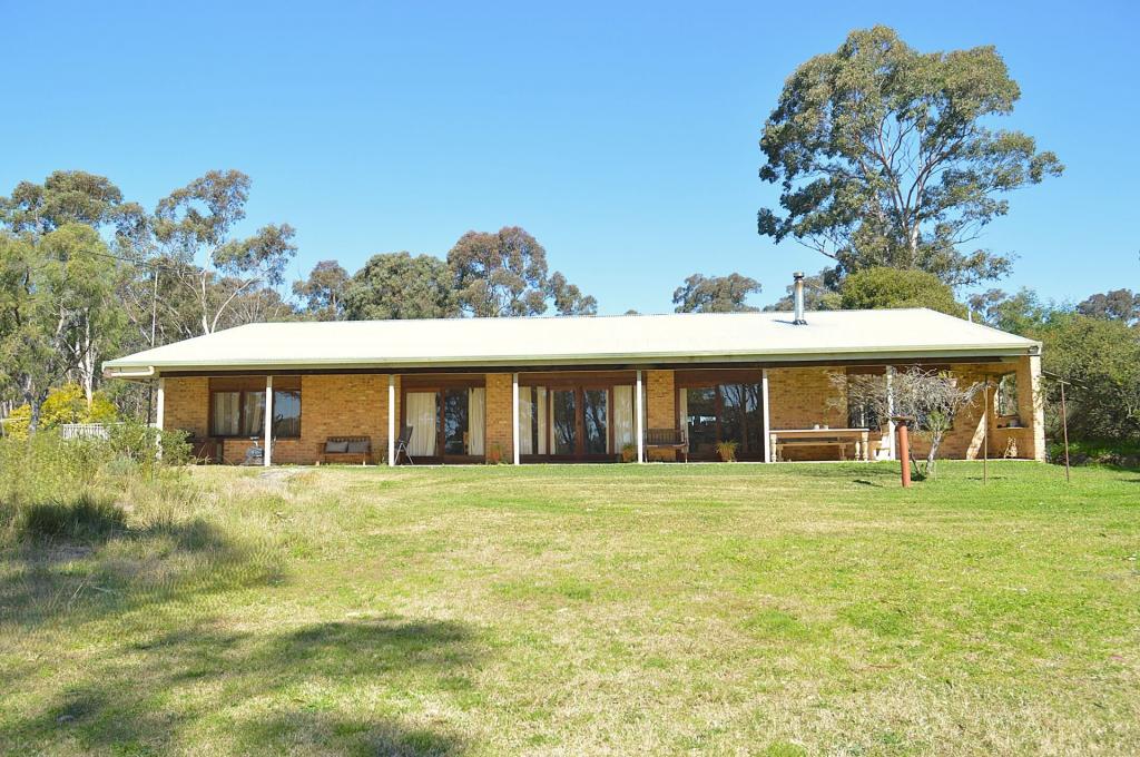 75 Whipbird Rd, Pheasants Nest, NSW 2574