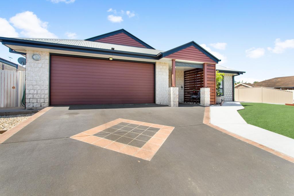 14 Amity Dr, Rothwell, QLD 4022