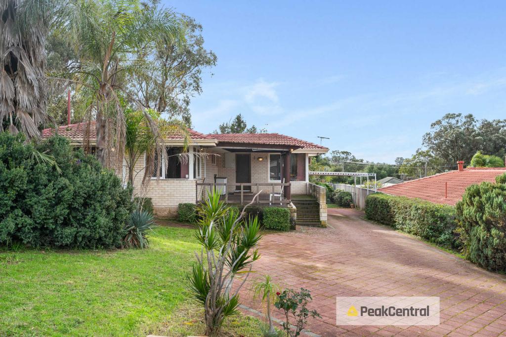 11 Cowling Way, Parmelia, WA 6167