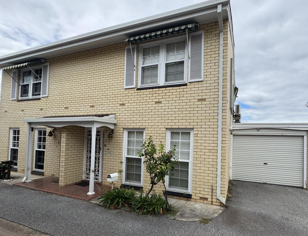 18, 32 Simcock St, West Beach, SA 5024