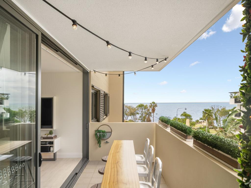 302/99 Marine Pde, Redcliffe, QLD 4020