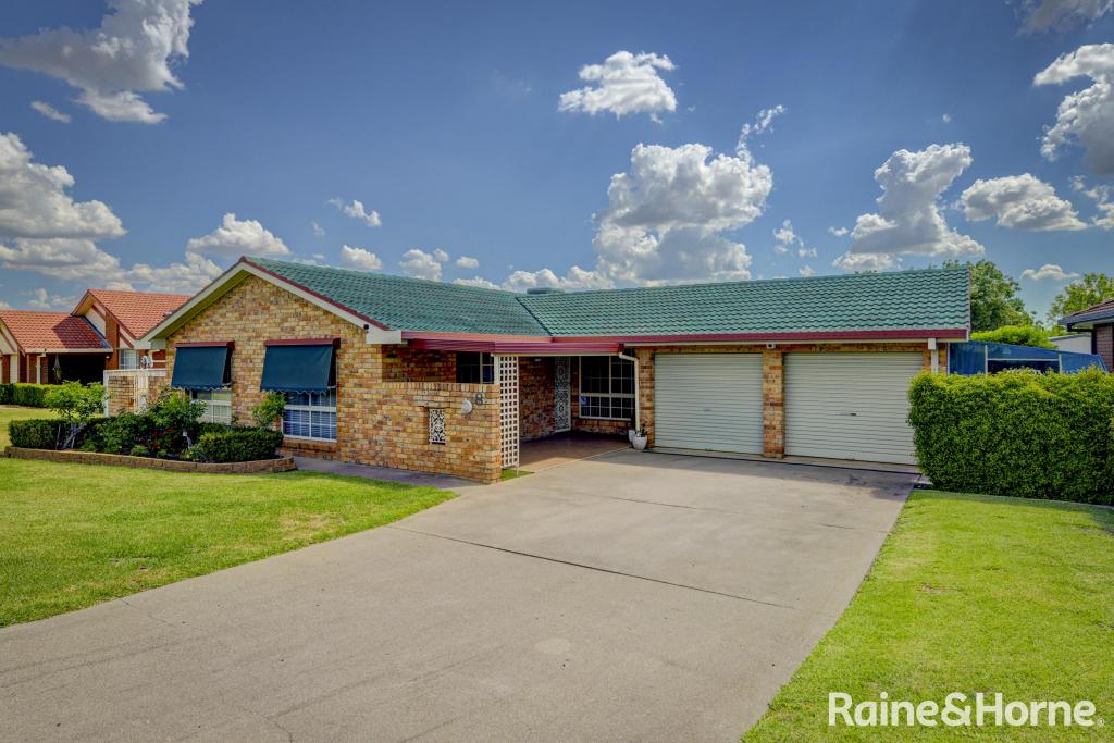 8 Gunagulla St, Hillvue, NSW 2340