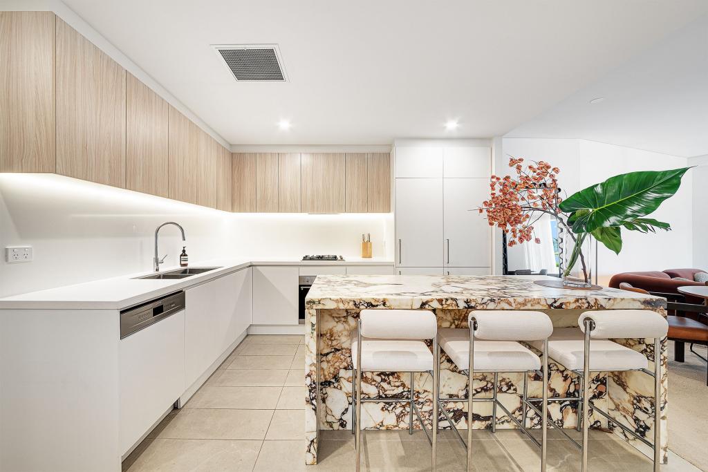 305/18-28 Neild Ave, Darlinghurst, NSW 2010