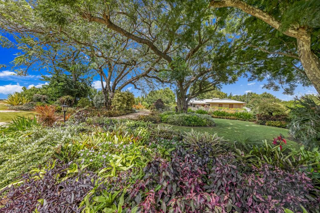 63 Henkers Rd, Oakwood, QLD 4670