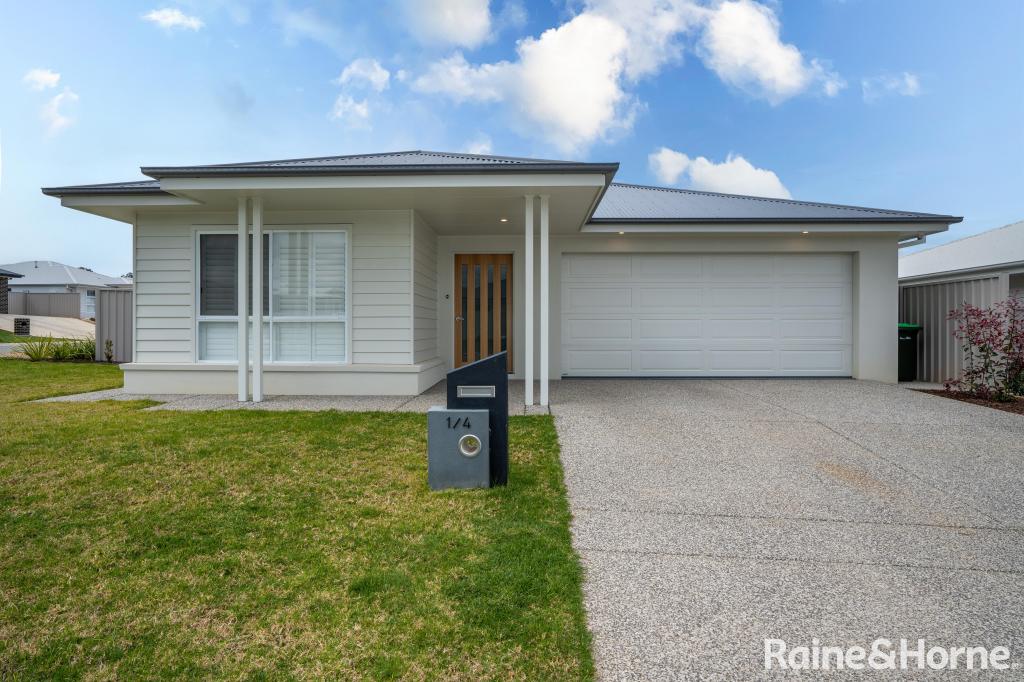 1/4 Yarranjerry St, Gobbagombalin, NSW 2650