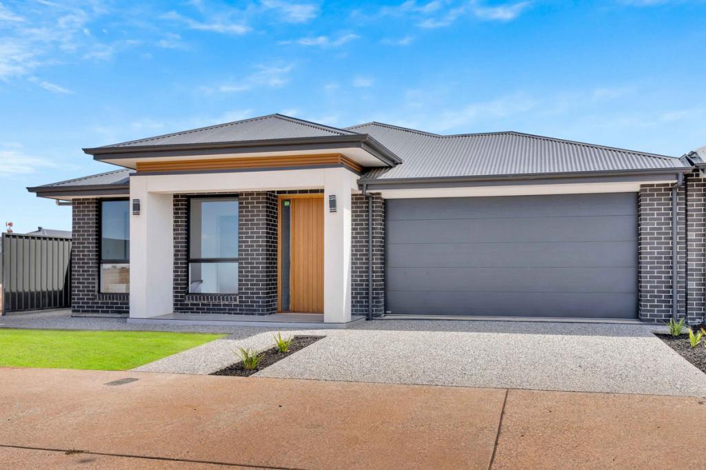 8 Elaroo Ave, Salisbury North, SA 5108