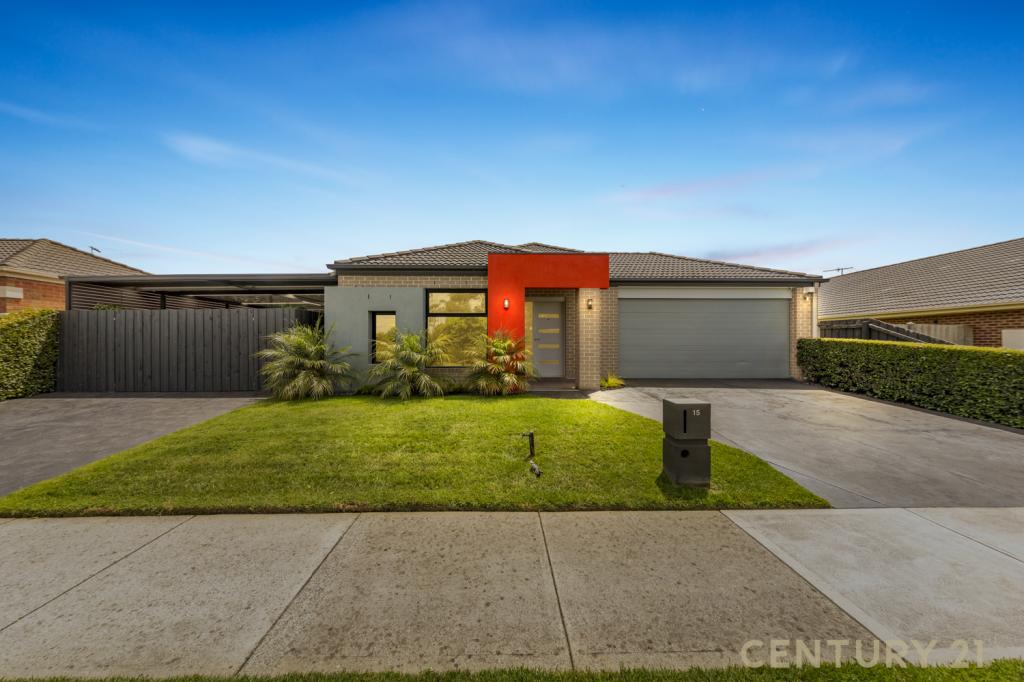 15 Clifford Dr, Pakenham, VIC 3810