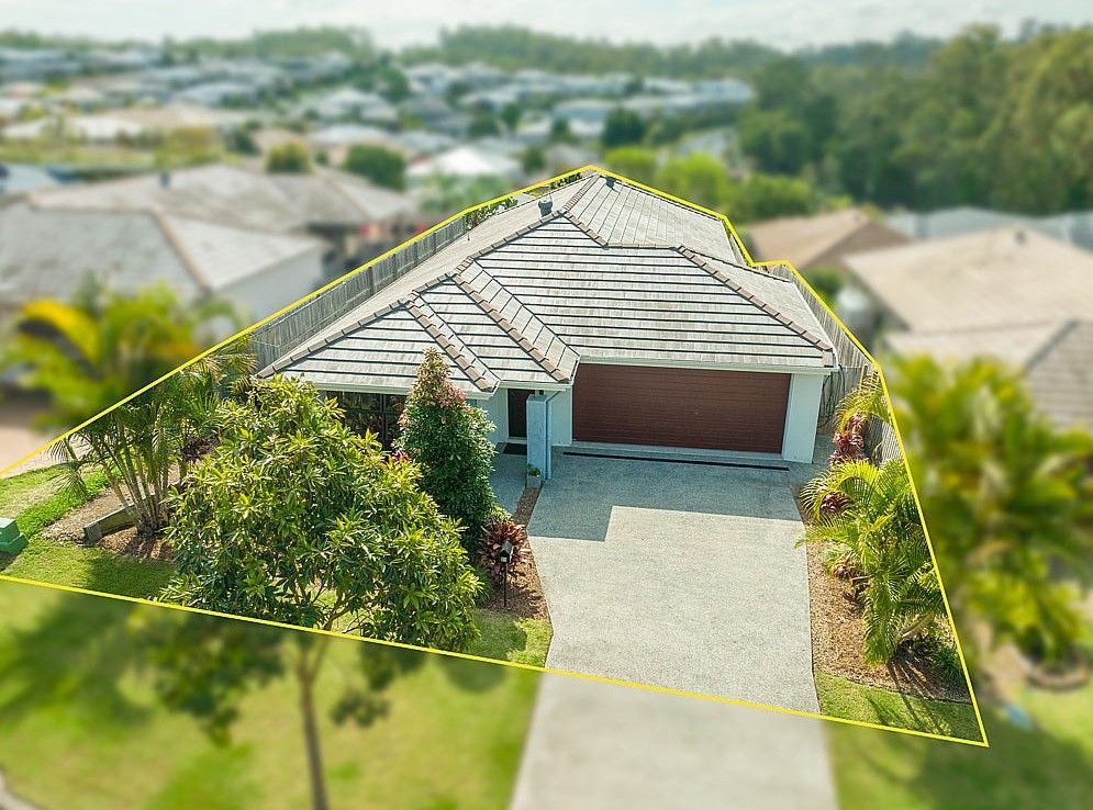 21 CONJOLA CRES, UPPER COOMERA, QLD 4209