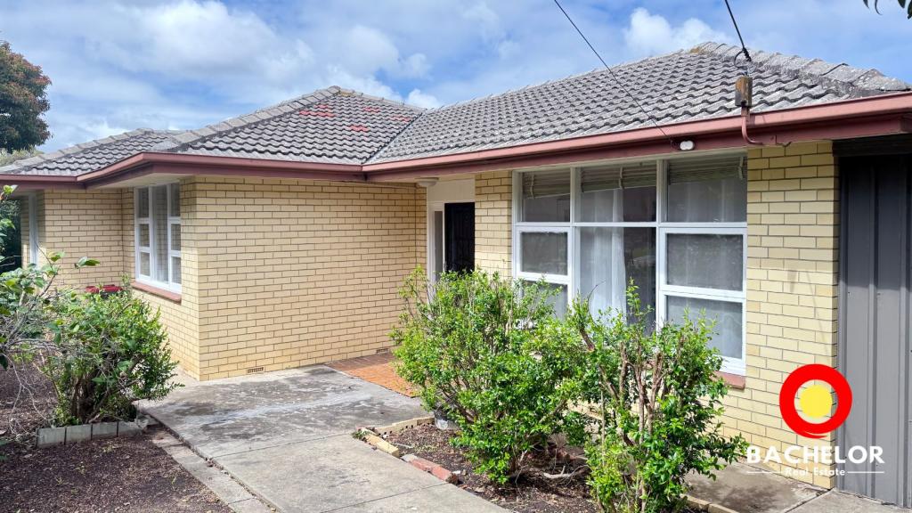 19 Roundaway Cres, O'Halloran Hill, SA 5158
