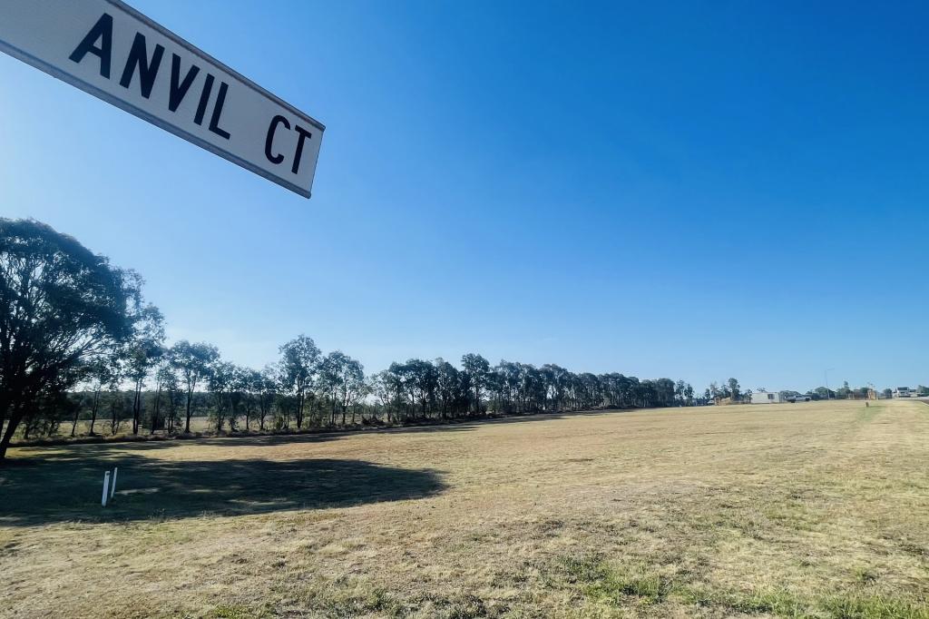 1 Anvil Ct, Goombungee, QLD 4354