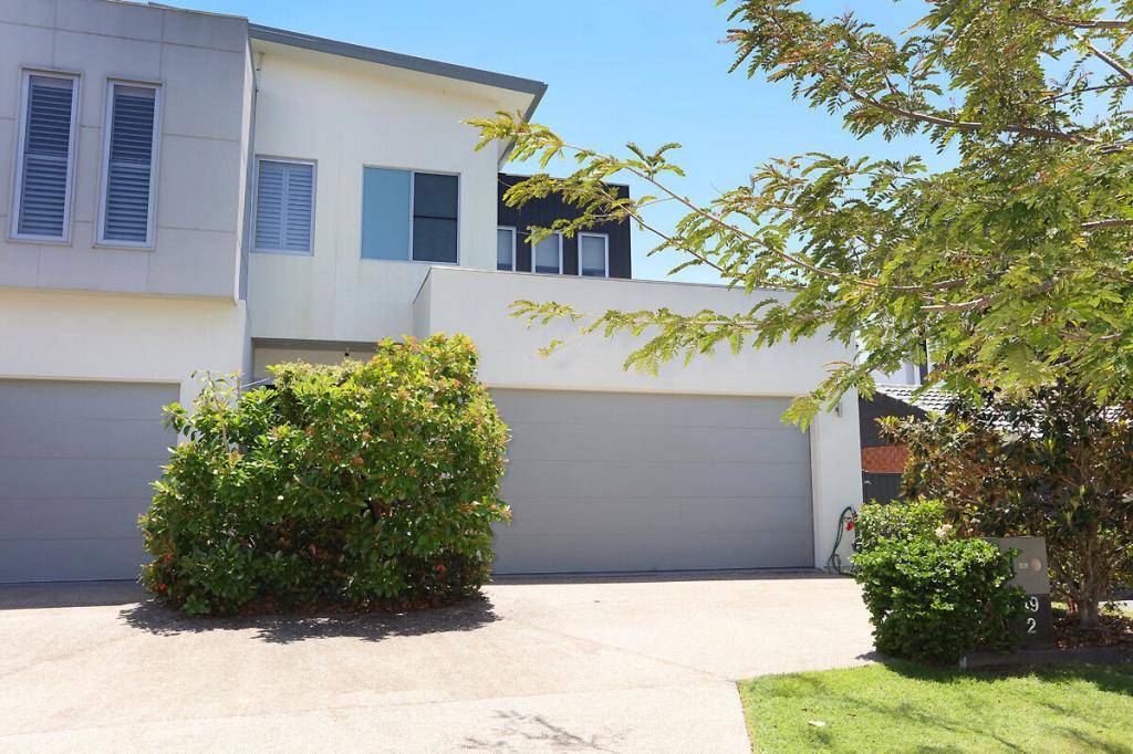 2/49 Milton Ave, Paradise Point, QLD 4216