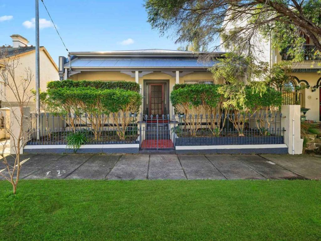 41 Frazer St, Dulwich Hill, NSW 2203