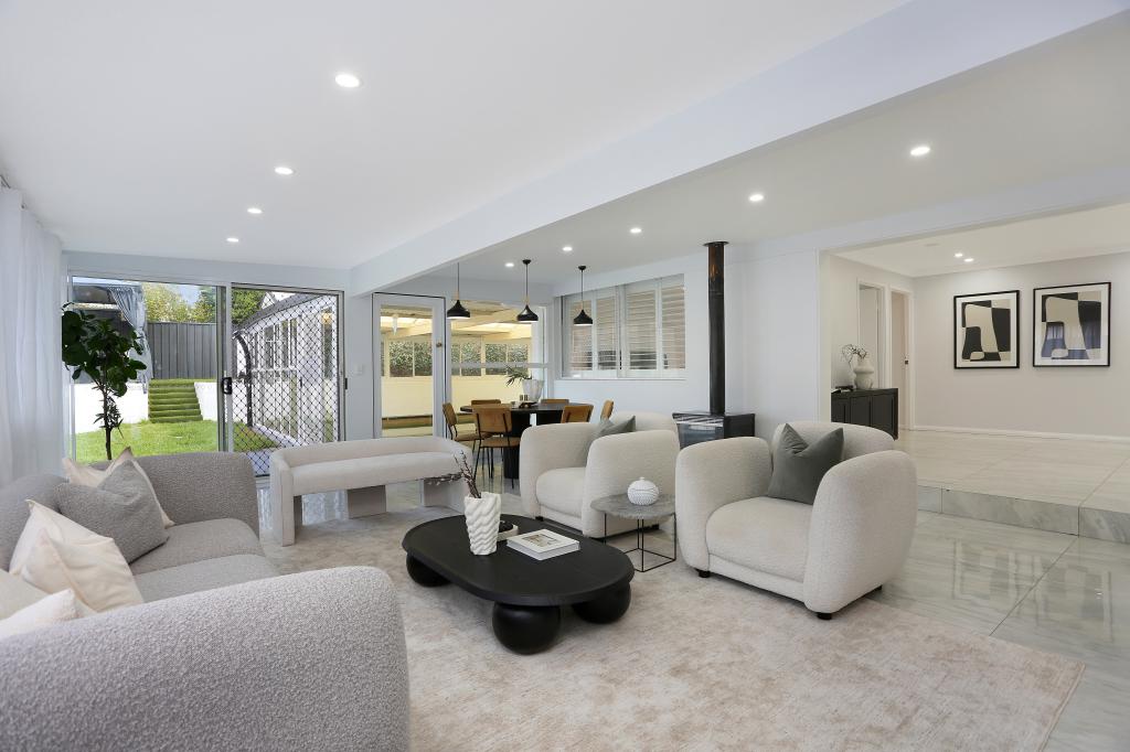 4 AFTON PL, QUAKERS HILL, NSW 2763