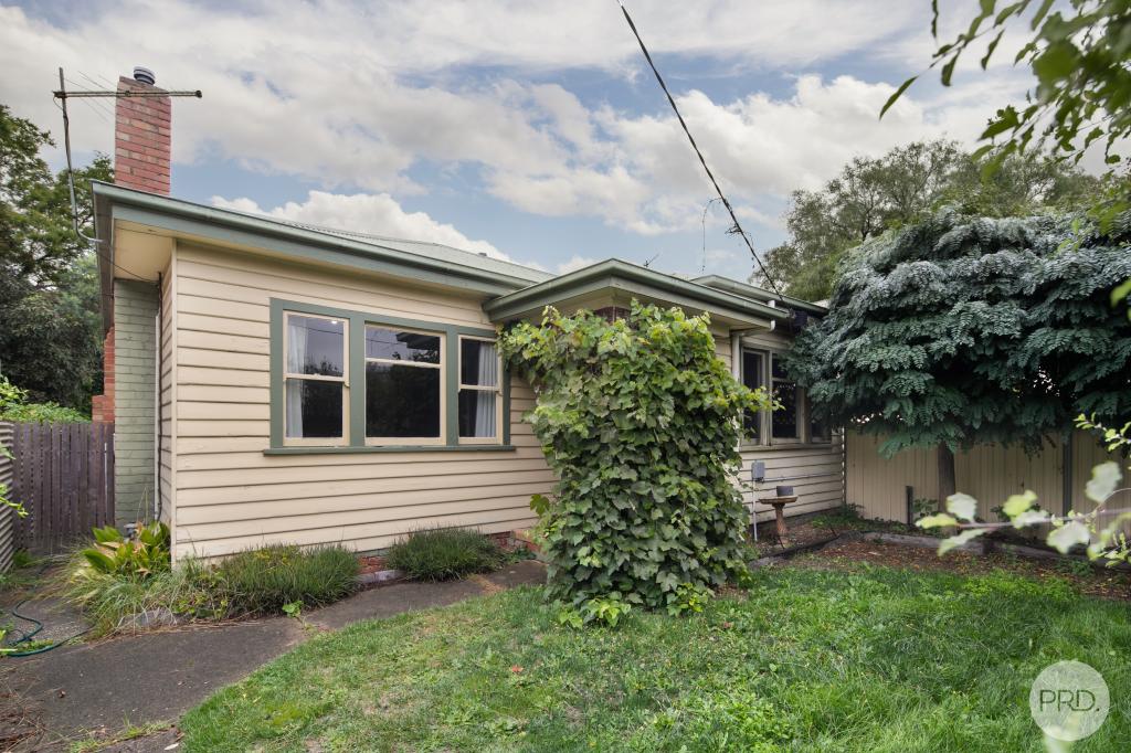 5 BIRDWOOD AVE, SEBASTOPOL, VIC 3356