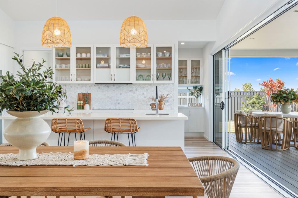 61 Spring Way, Nikenbah, QLD 4655