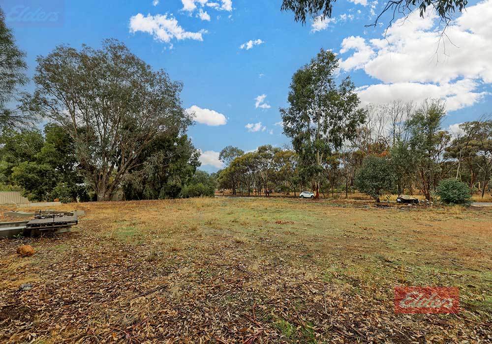 12 Cheetaning St, Wandering, WA 6308