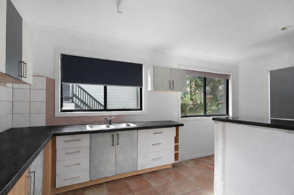 21 Eastern Rd, Macleay Island, QLD 4184