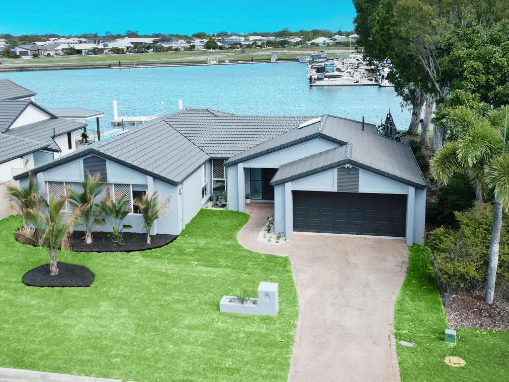 32 COSMOS AVE, BANKSIA BEACH, QLD 4507