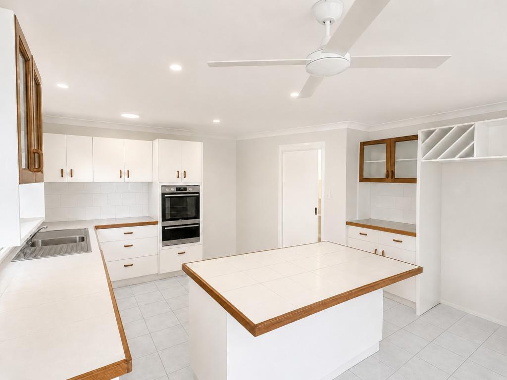13 Bertrand Rd, Sunrise Beach, QLD 4567