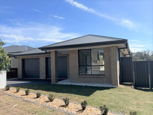 7 Bangalay Rd, Tahmoor, NSW 2573