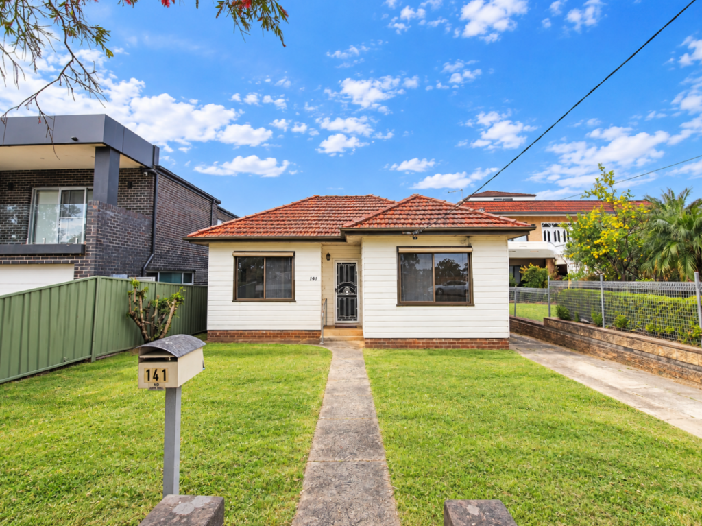 141 Acacia Ave, Greenacre, NSW 2190