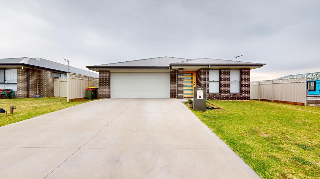 127 Champagne Dr, Dubbo, NSW 2830