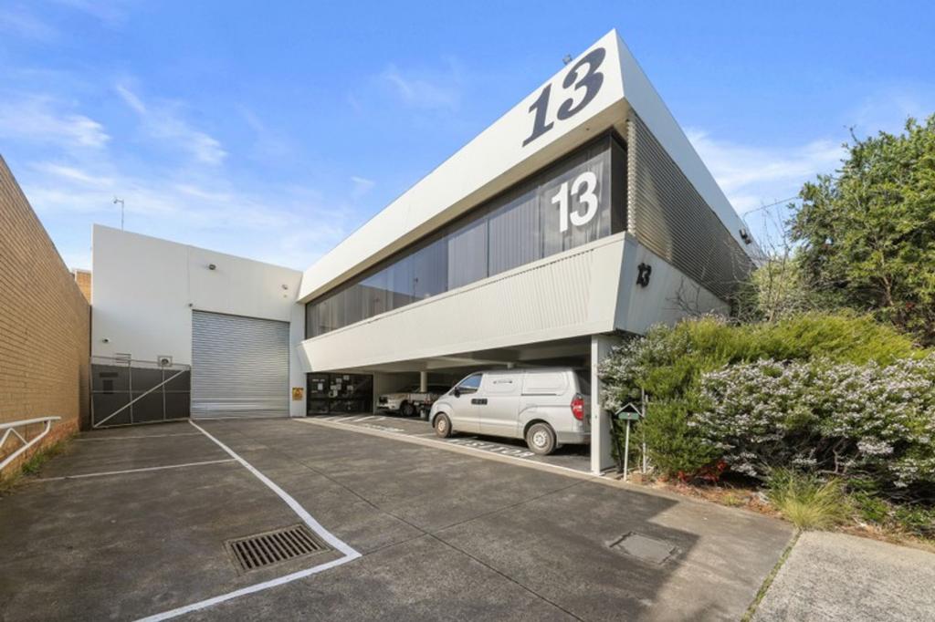 13 Terra Cotta Dr, Blackburn, VIC 3130