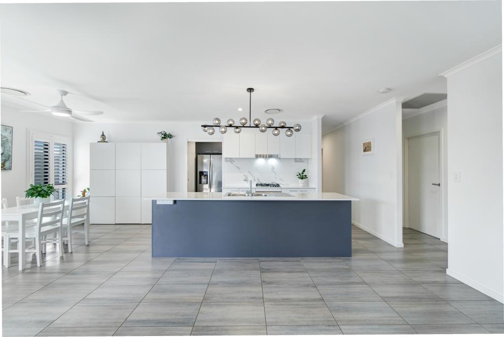 30 Adrian Cct, Nirimba, QLD 4551