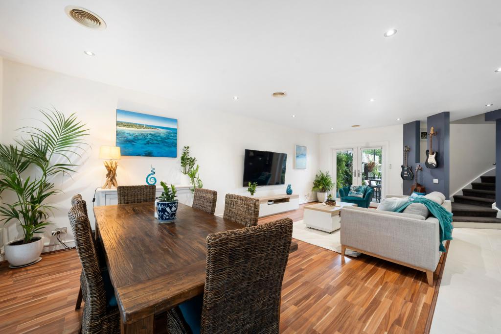 25 Dresden Dr, Waterways, VIC 3195