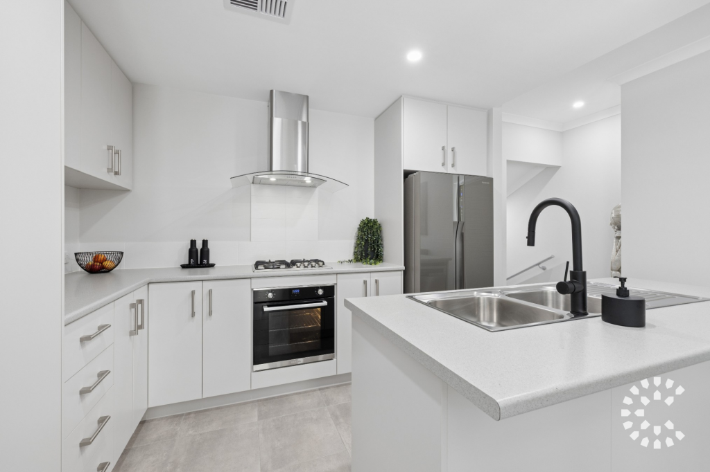 92a Phoenix Rd, Hamilton Hill, WA 6163