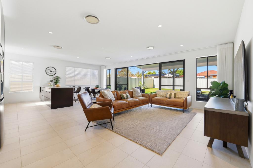 63 Pacific St, Long Jetty, NSW 2261