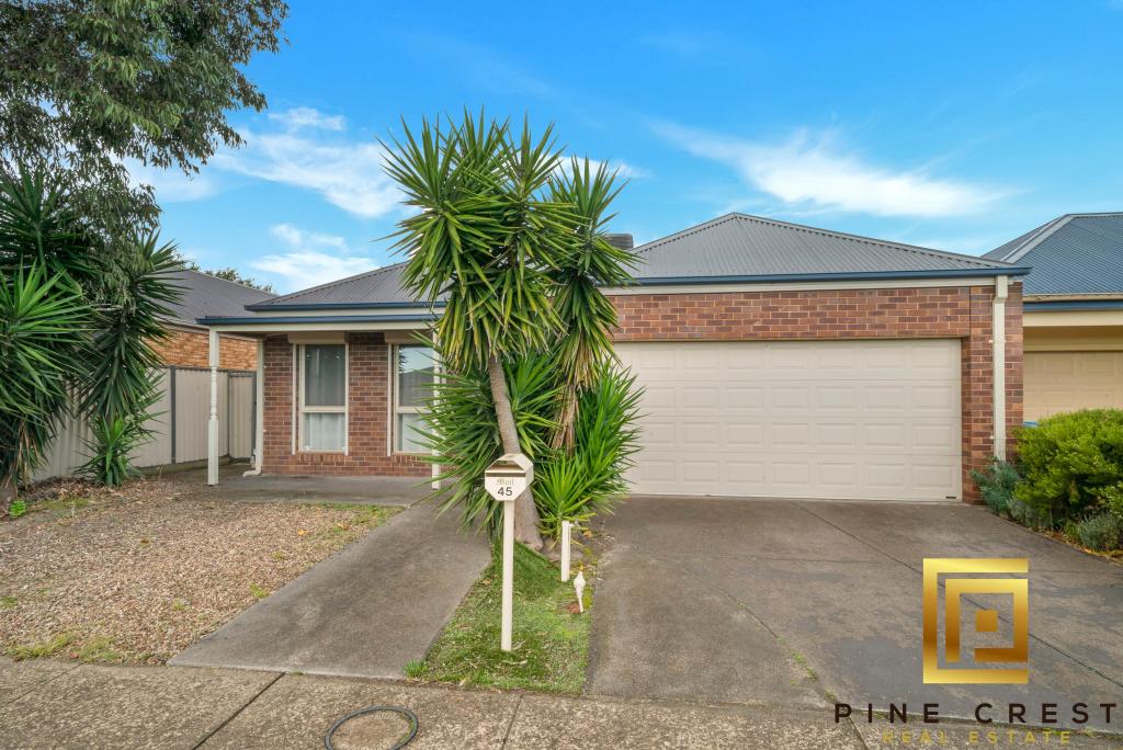 45 HOLLINGTON CRES, POINT COOK, VIC 3030