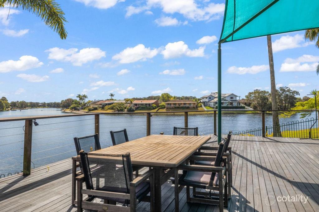 196 Acanthus Ave, Burleigh Waters, QLD 4220