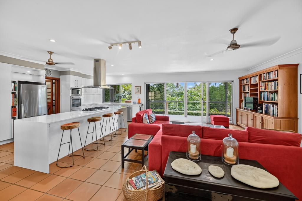 27 BRAITHWAITE CT, WOODWARK, QLD 4802