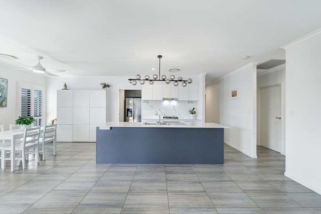 30 Adrian Cct, Nirimba, QLD 4551