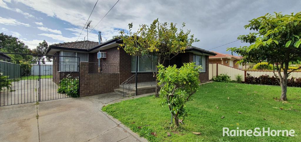 21 Sandra St, Kings Park, VIC 3021