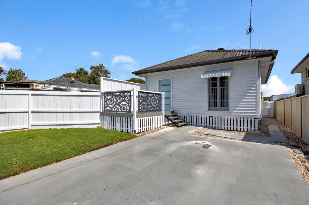 20 Ernest St, Labrador, QLD 4215