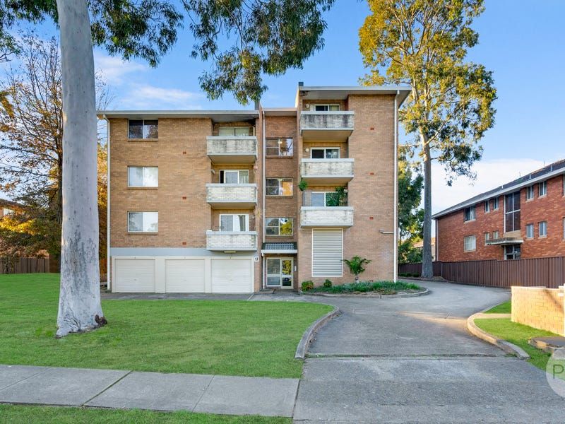 20/17-19 Santley Cres, Kingswood, NSW 2747