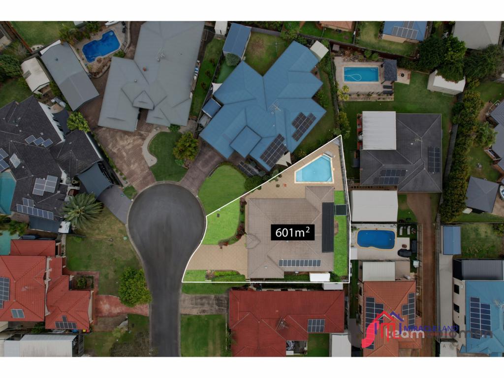 17 Horizon Pl, Redland Bay, QLD 4165