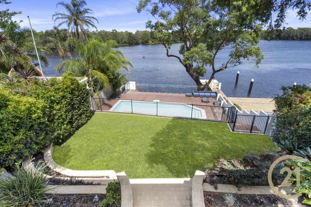 202 Henry Lawson Dr, Georges Hall, NSW 2198