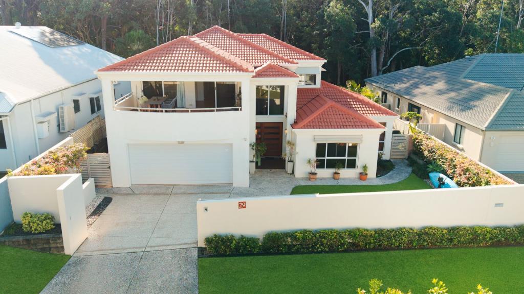 29 Admiralty Dr, Alexandra Headland, QLD 4572