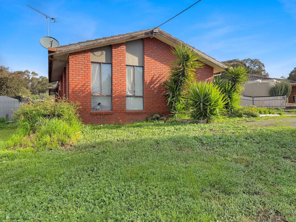 1/6 IRONBARK DR, MARYBOROUGH, VIC 3465