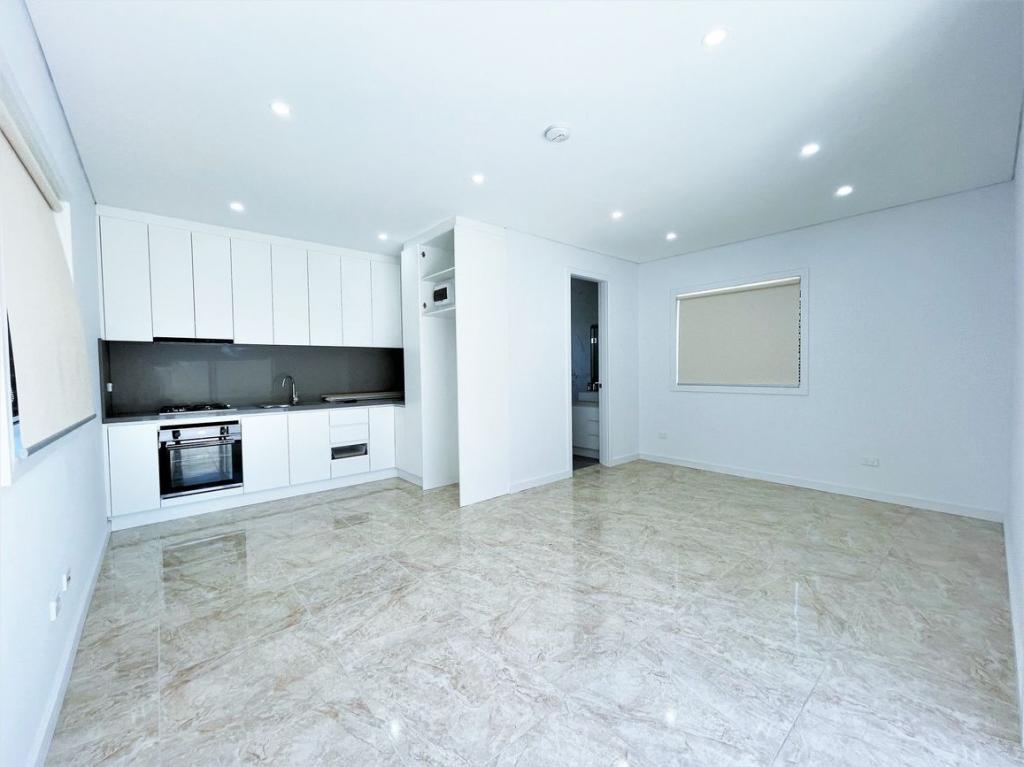 10c Hinchen St, Guildford, NSW 2161
