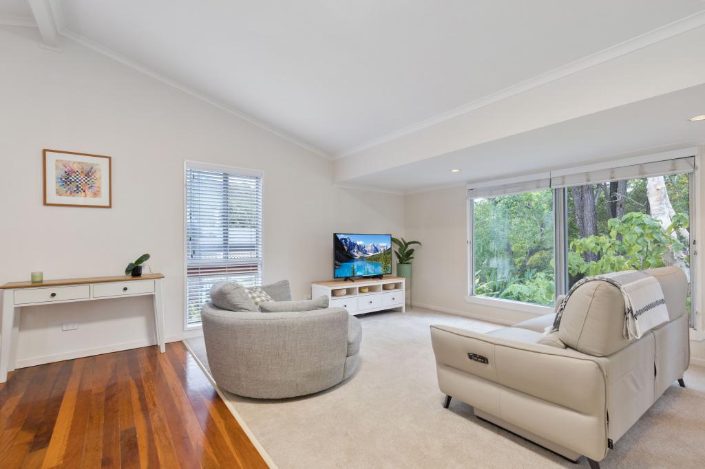 40 Warruga St, The Gap, QLD 4061