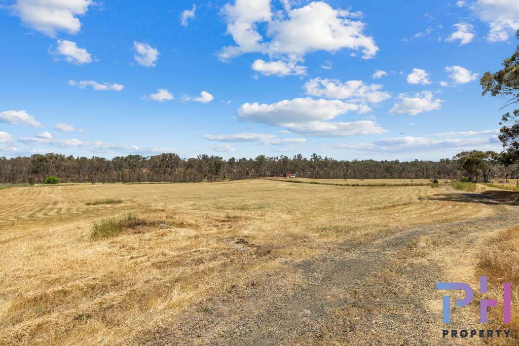 243 Sugarloaf Rd, Axedale, VIC 3551